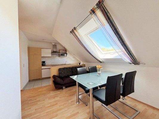 Küchen- und Essbereich, Bild 2.jpg