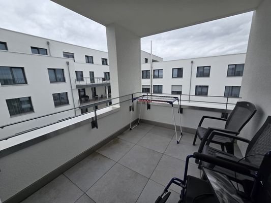 überdachter Balkon