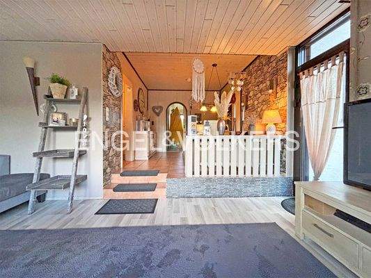 EG: Wohn-/Essbereich