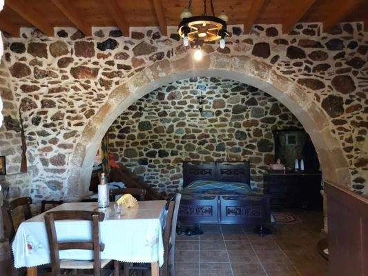 Ostkreta, Mertidia: Tolles Steinhaus mit Garten nahe dem Meer zu verkaufen