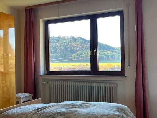 14 Zimmer (Schlafzimmer) EG.jpg