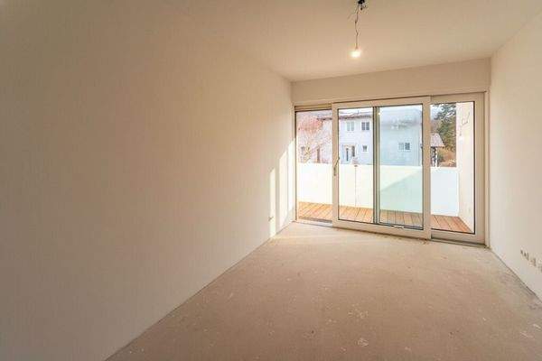 Zimmer 2_Ausgang Balkon