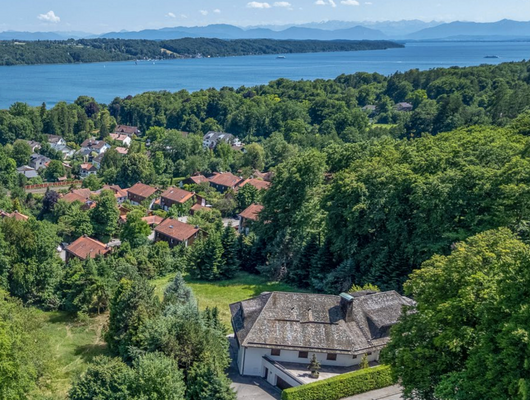 Bestandsvilla mit Blick