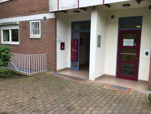 LR 59 Vordereingang Zahnarzt