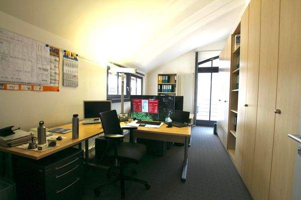 Büro 6
