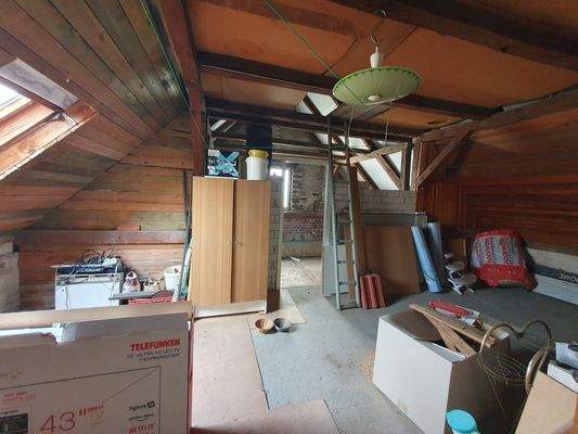 Nicht ausgebauter Raum