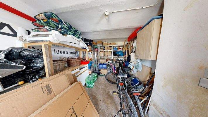 Abstellraum in Nebengebäude