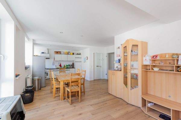 Wohnungsbeispiel 2 (Wohn-Esszimmer mit offener Küche)