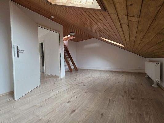 Ausgebautes Dachgeschosszimmer 1