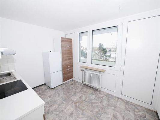 Küche mit Essplatzmöglichkeit