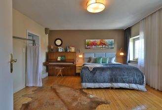 Schlafzimmer mit Dielenboden