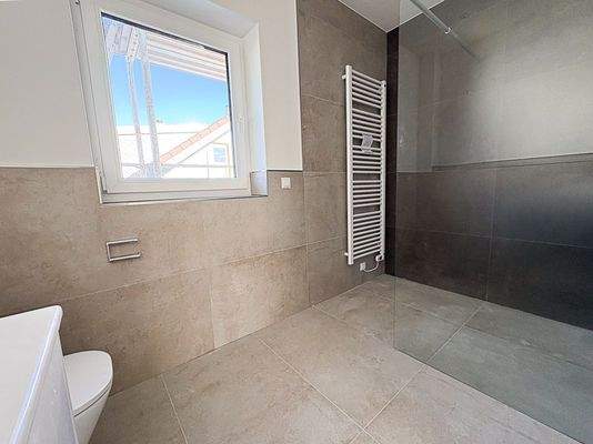 Impression Tageslichtduschbad