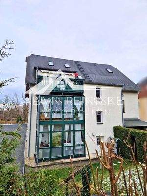 Hausansicht Rückseite mit Wintergarten