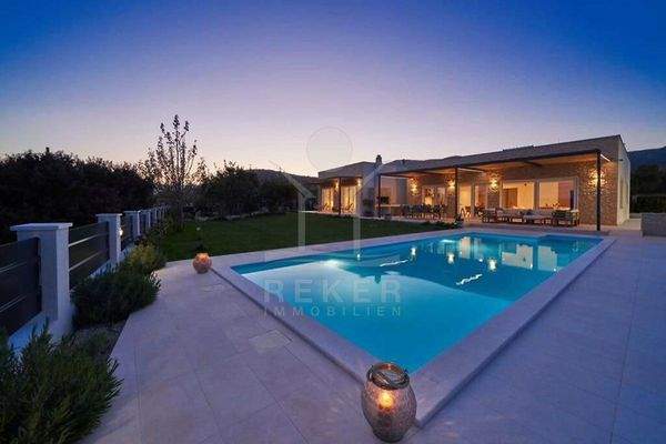 Traumvilla in idyllischer Umgebung von Kaštela