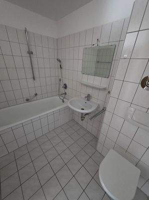 Bad mit Badewanne #4