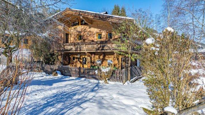 KITZIMMO-Historischen Anwesen mit 3.800 m² Grund in Ruhelage - Immobilien Jochberg.