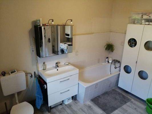 Badewanne (Waschtisch anders)