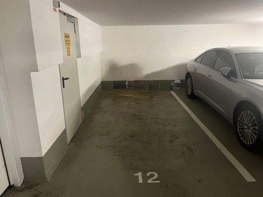 Tiefgarage Stellplatz