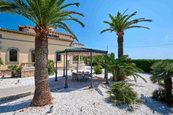 Luxusvilla in erster Meereslinie zu vermieten in Cala Ratjada, Mallorca