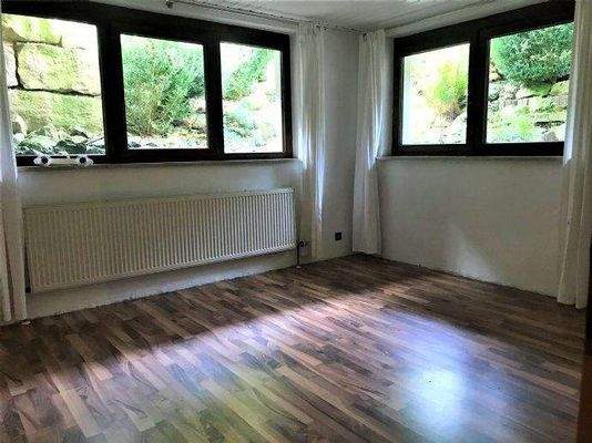 Ausgebautes Zimmer i1 m UG