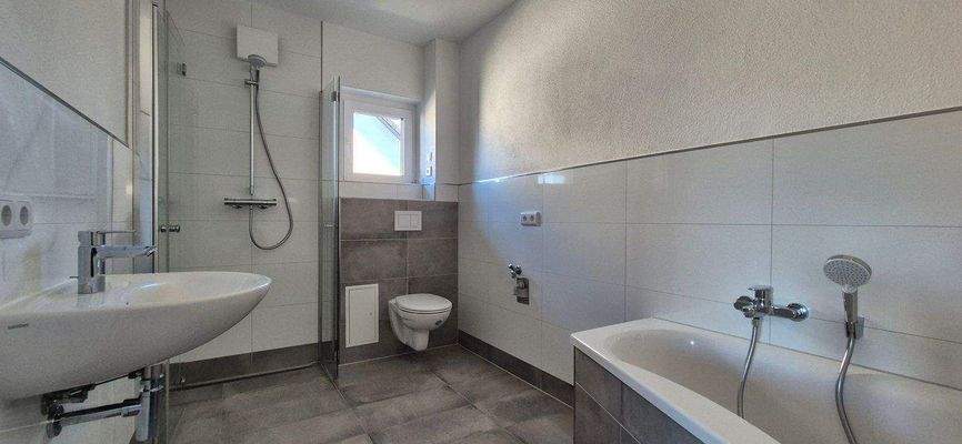 Beispiel: Badausstattung etc. identisch