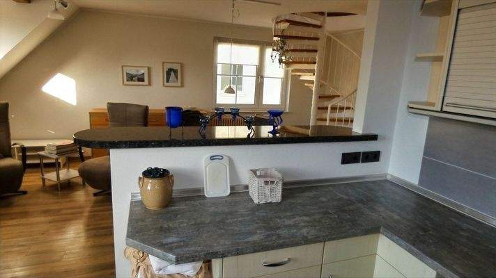 2. OG offene Küche/Blick zum Wohnbereich