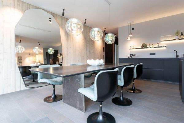 Essbereich mit offener Küche