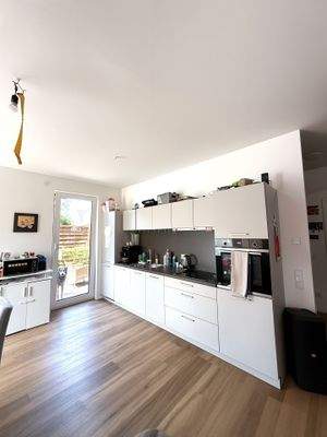 Küche - Verbessert - (KI generiert)