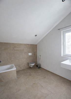 Bad mit Wanne und...