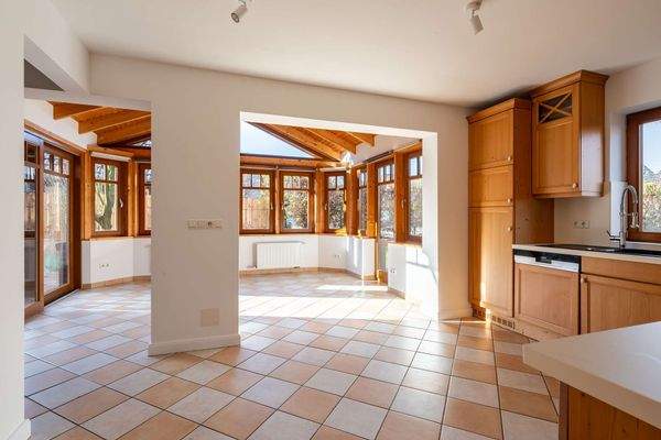 Küchen- und Essbereich