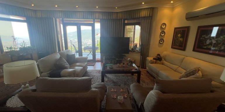 alanyaimmobilienturkei-grosse-privatvilla-in-alany