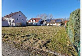 Das schöne Grundstück von Süd