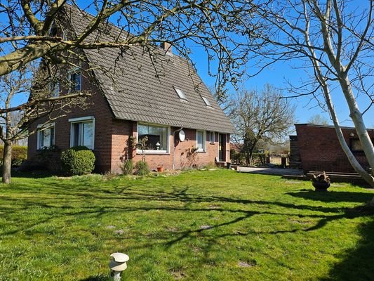 11 - Gartenansicht