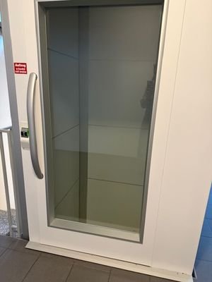 moderner Fahrstuhl
