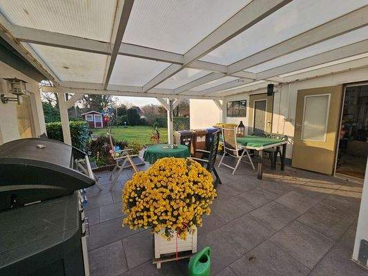 Überdachte Terrasse (1)