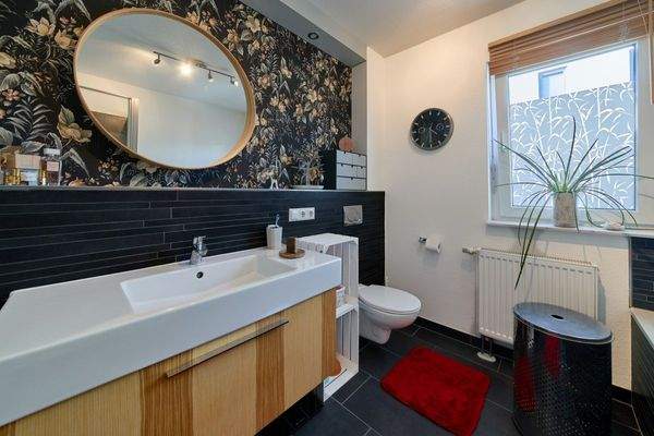 OG: Tageslicht Vollbad