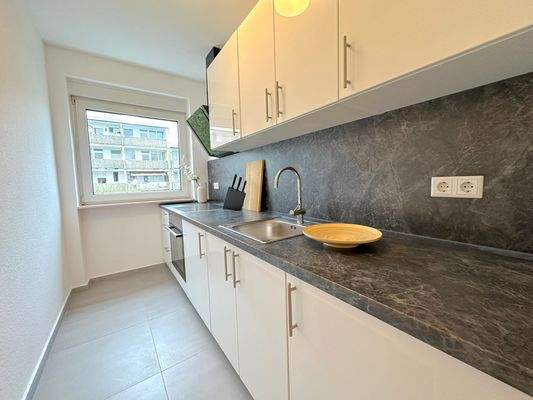 Helle WG-Küche in Frankfurt