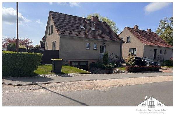 Vorderansicht Wohnhaus