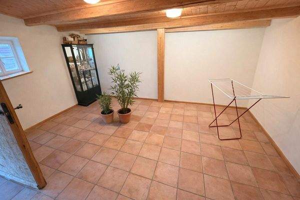 Zimmer im EG des vorderen Hauses