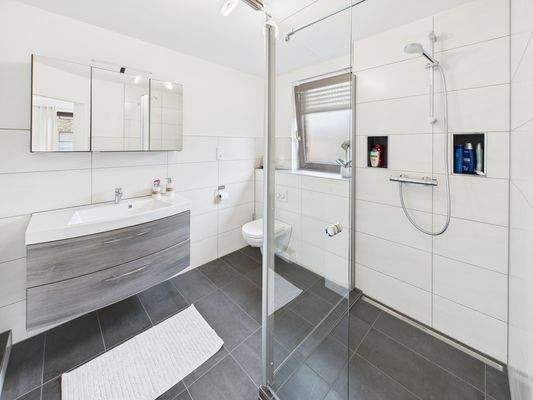 En Suite Bad
