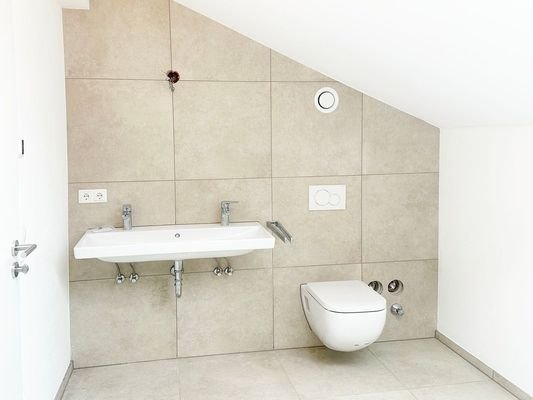 Badezimmer_1_1.jpg