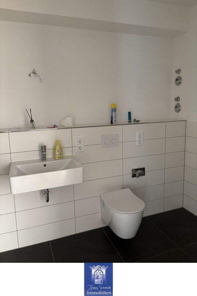 Ihr neues modernes Zuhause, große Loggia, hochwertige EBK, exklusives Bad! - Foto 5