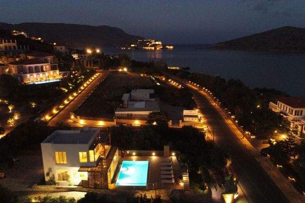 Kreta, Tsifliki: Umweltfreundliche Villa mit Pool, Garten und Whirlpool bei Elounda zu verkaufen