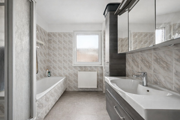 Bad II im Obergeschoss