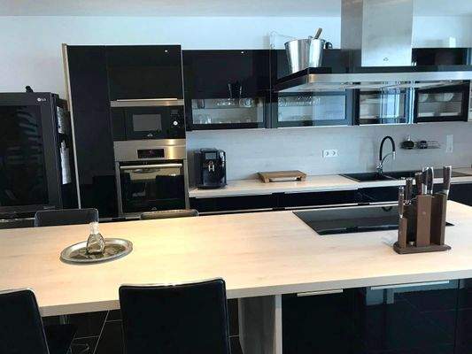 542757064_1413388807463693_8299420696788204994_n.j