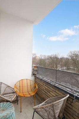 Loggia mit Blick auf den Landwehrkanal