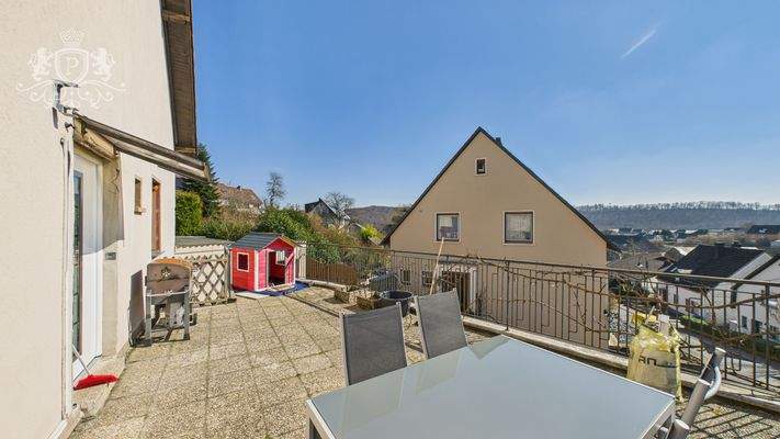 CAM01984G0-PR0457-STILL015