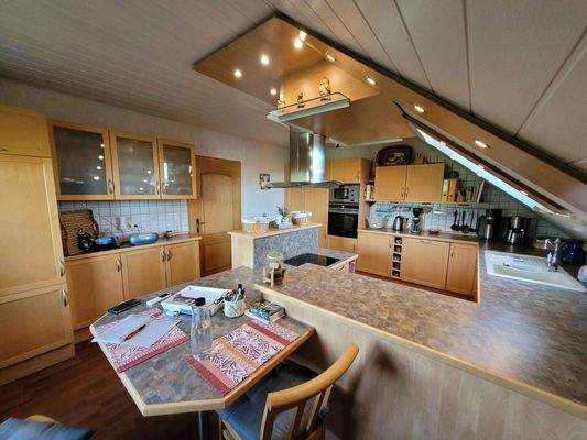 OG Whg. Küche mit Essplatz