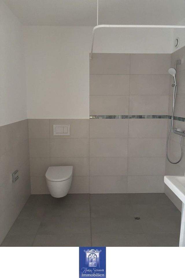 Perfekte Dachwohnung im Neubau! EBK, Lift und Erstbezug! - Foto 5