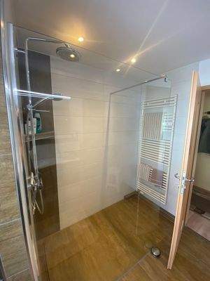 EG Dusche.JPG